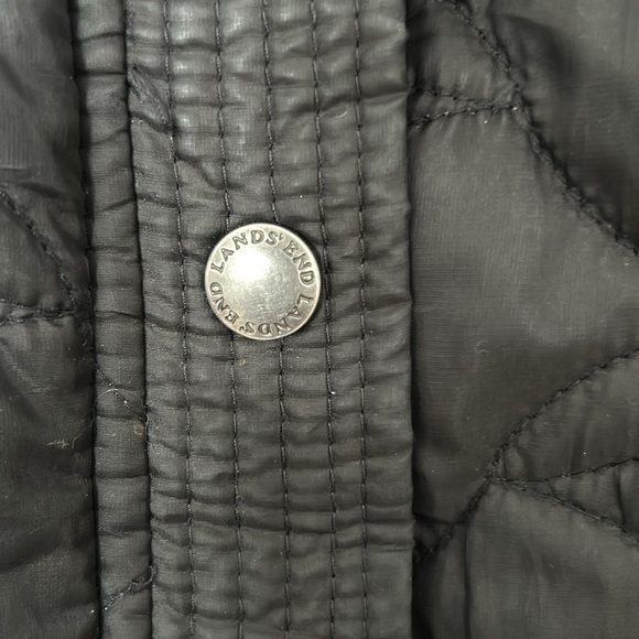 Lands' End Black Quilted Jacket Size Smalll 6-8 snap button down pockets - Picture 4 of 7